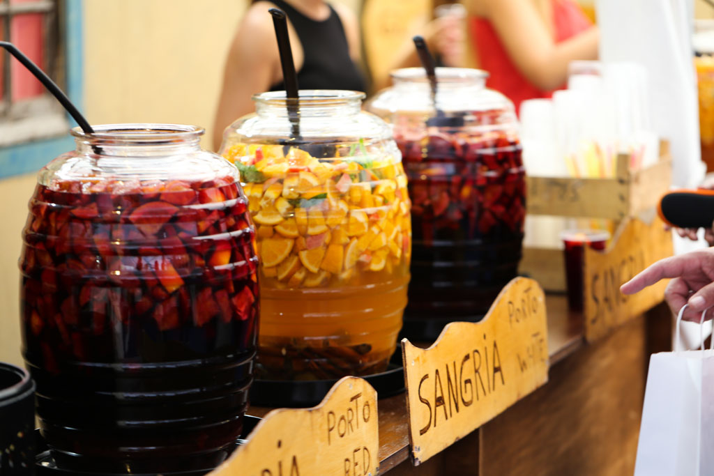 White Port Wine Sangria | www.sailsandspices.com